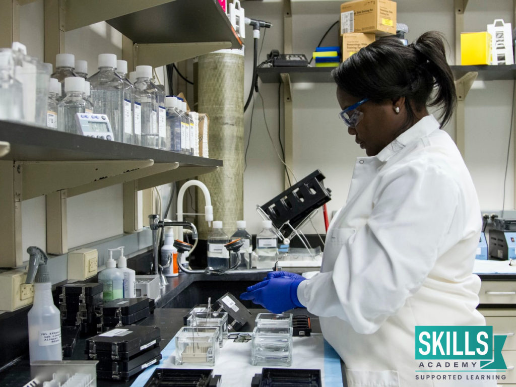 A Forensic Scientist working in a lab. Our Forensic Science Courses will give you this opportunity to work in a lab.
