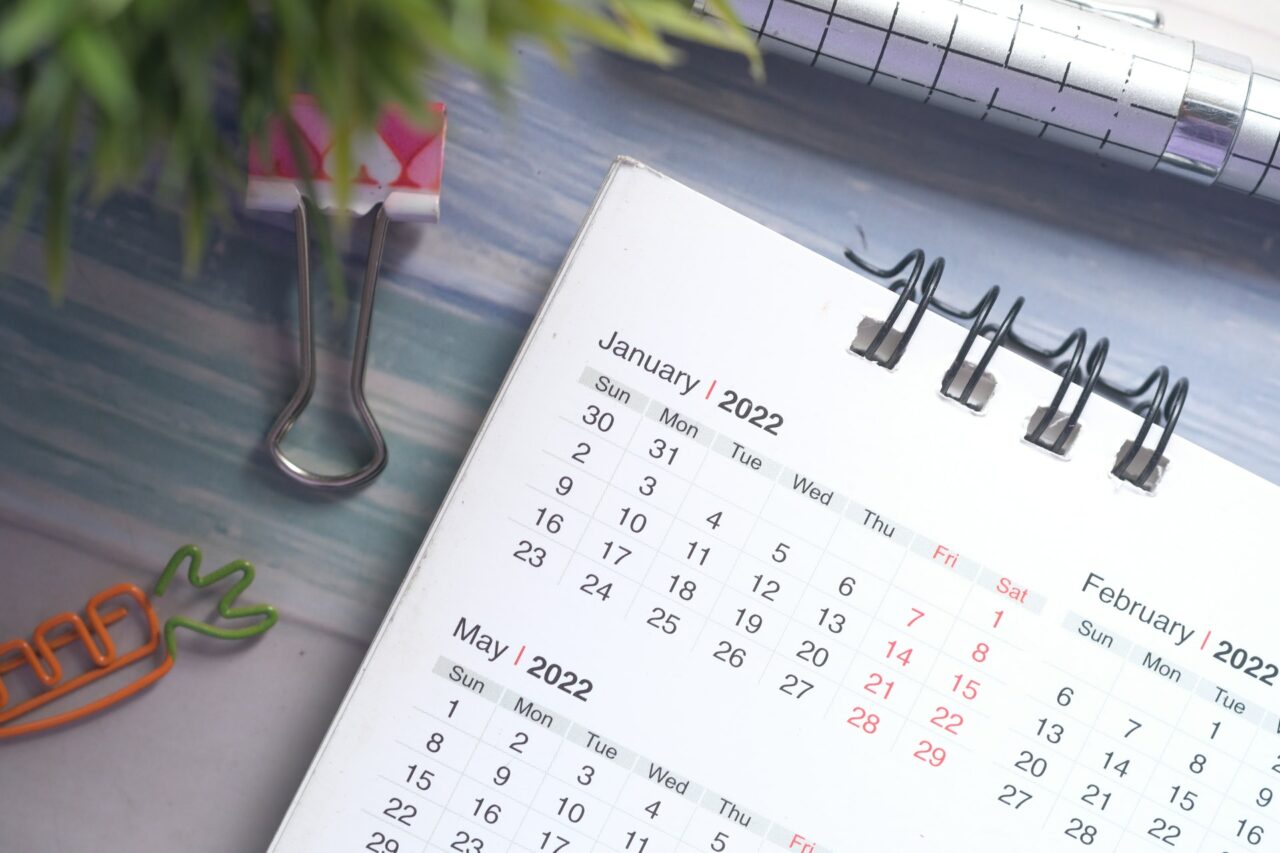 A 2022 calendar showing the matric class 2022: tips to plan ahead. Study with us today!